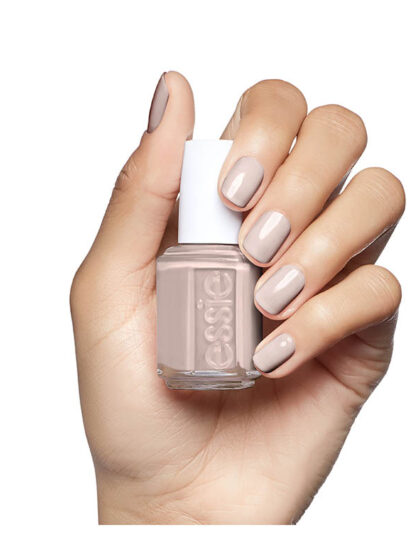 Essie Color 121/744 Topless & Barefoot