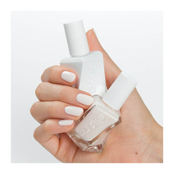 Essie Gel Couture 138 Pre-Show Jitters